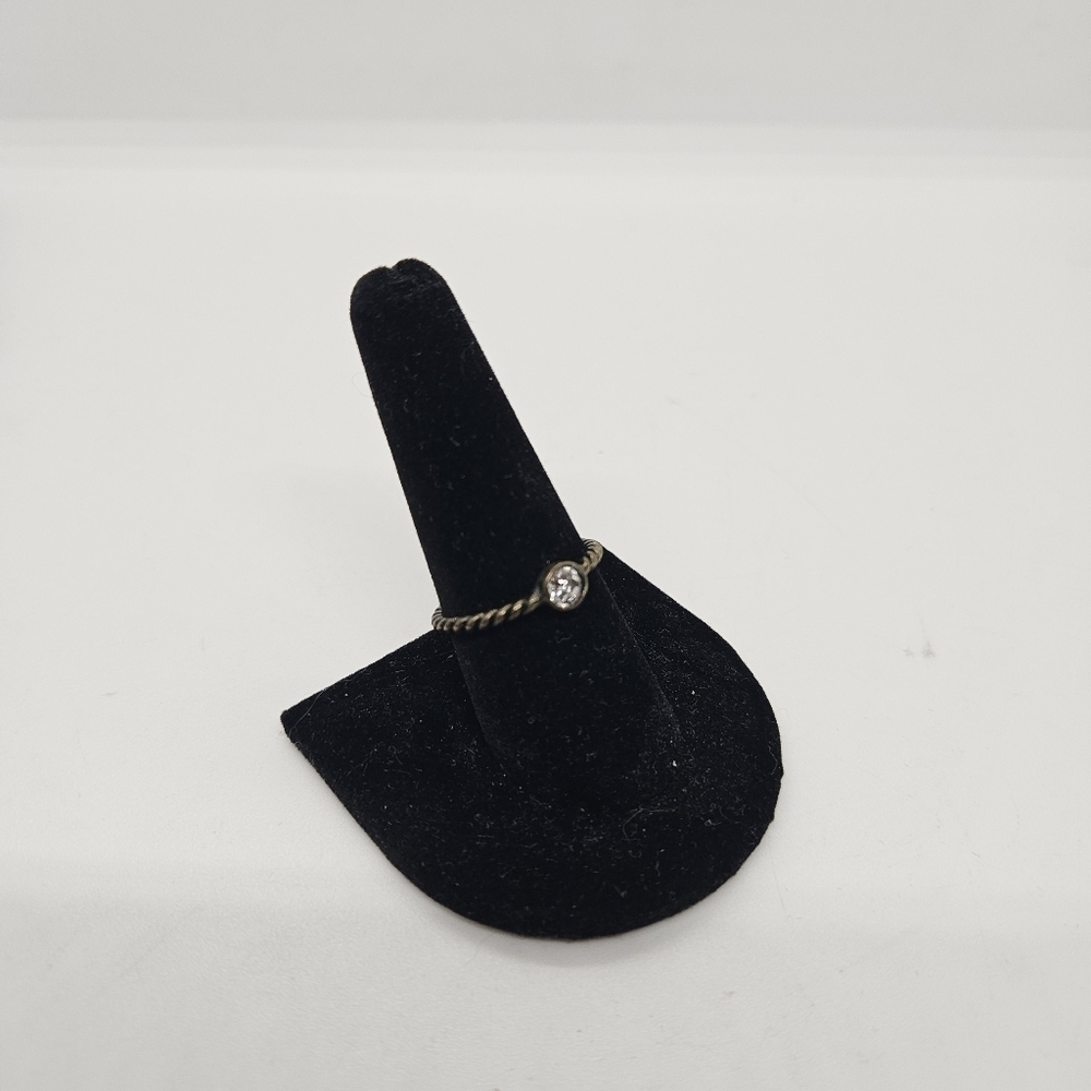 twisted dark gold tone ring with clear rhinestone size 8.25